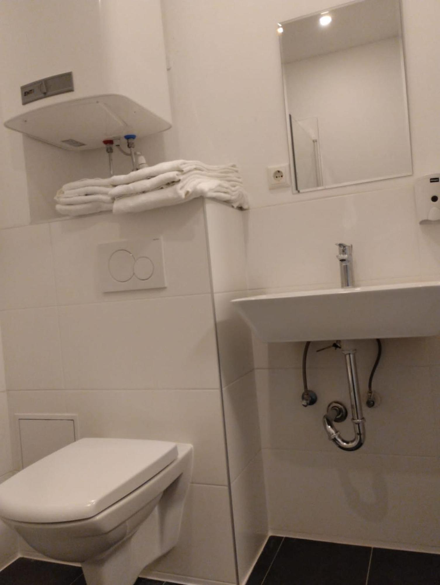 Evido City Apartment Salzburg Bagian luar foto